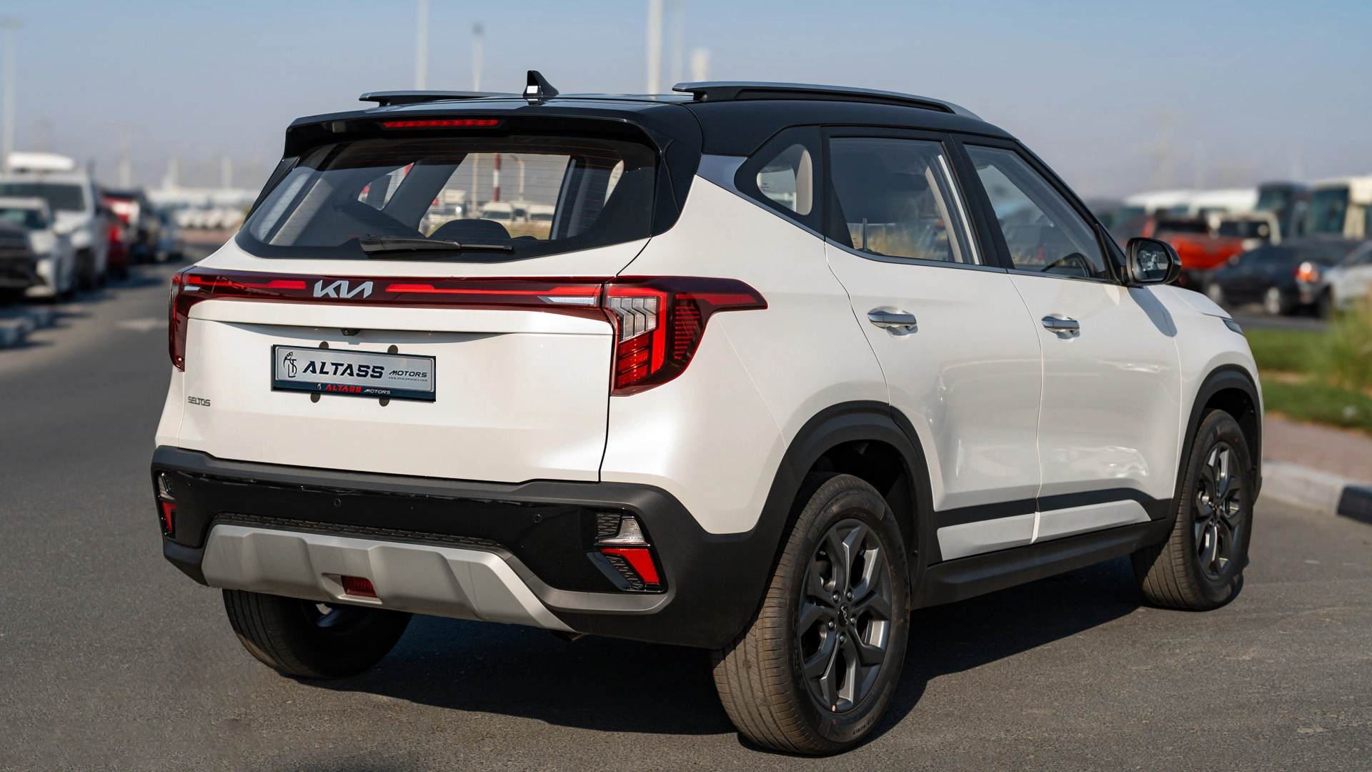 2026 | KIA SELTOS 1.5L IVT LUXURY EDITION + BLACK ROOF + ELECTRIC SEAT
